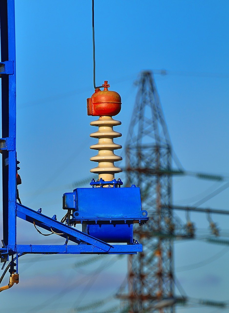 wires, electricity, insulators-4900990.jpg